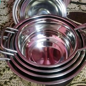 Pack Of 4 Serving Bowl With Steel Lids