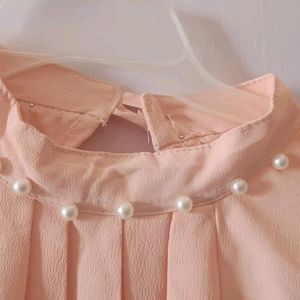 Cute Peach Top With White Beads 🍑