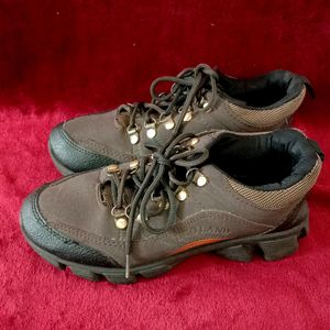 Outdoors Shoes For Men