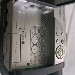 Hitachi DZ-MV300E DVD Video Camera Recorder