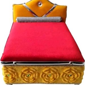 Laddu Gopal Bed