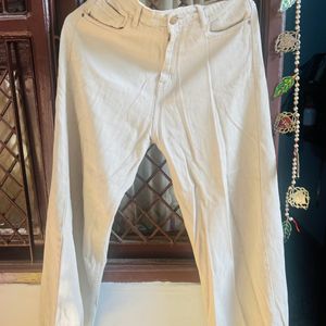 Straight Pant 🕶️ Free Top