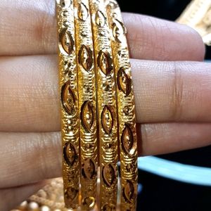 3 Gold Jewellery Sets With 4 Free Bangles