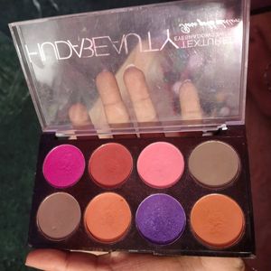 Eyeshadow Palette Very Pigmented