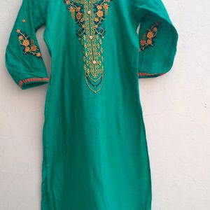 Women Kurti Sets