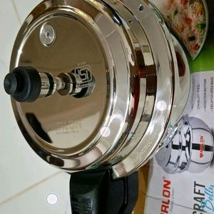 2.5 LTR Nirlon Stainless Steel Induction Based