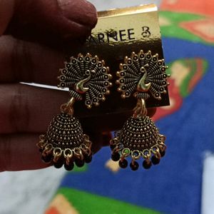 Zaveri Pearls And Varnee Earrings Brand New