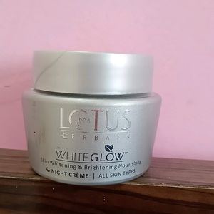 Lotus WhiteGlow Night cream