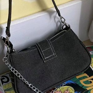 aesthetic y2k pinteresty shoulder bag