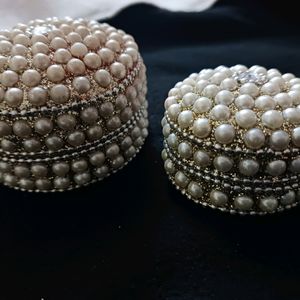 Two White Pearl Box