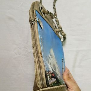 Tajmahal Print Sling Bag