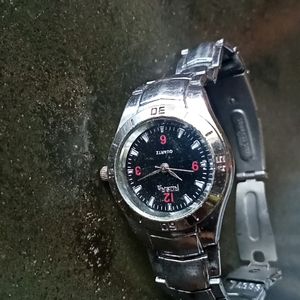 A Stainless Steel Ladies Wrist Watch