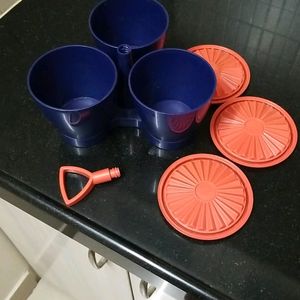 Tupperware Saagdaan(serving Bowls In Stand)