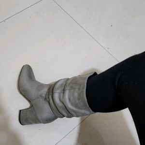 Classy Grey Mid Top Heeled Boots