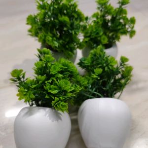 Pack Of 4 Artificial Plants