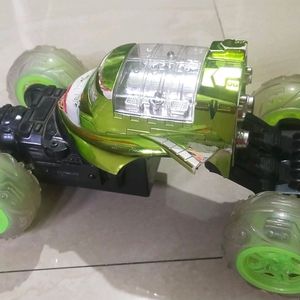 Movable Green And Black Toy Car