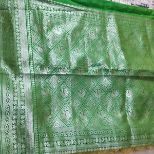 Green Silk Saree With Blouse