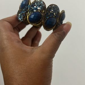 Blue Gemstone Press bracelet
