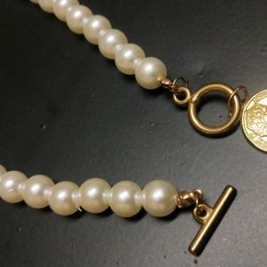 Pearl Necklace With Gold Pendant