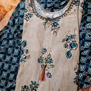 Kurti Sarara Suit