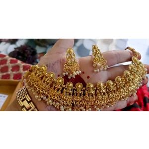 Laxmi Devi Jewellery Set