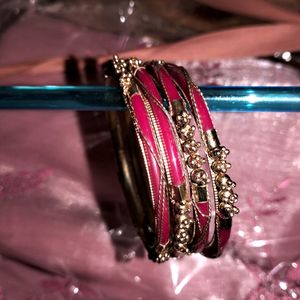 4 Bangles Like New