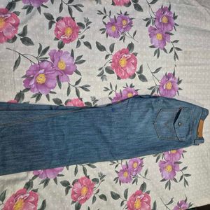 Levis Straight Fit /Wide Leg/Denim/Jeans