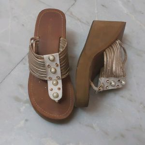 Brown Color Wedges