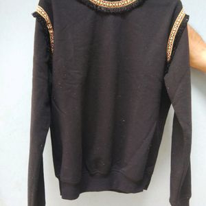 BLACK SWEATSHIRT (DAILYWEAR)