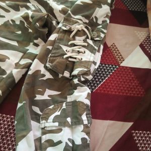 Army Print Cargo Joggers