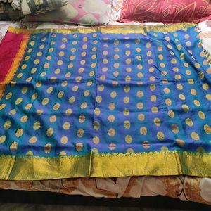 Maroon And Green With Blue Patli Pallu