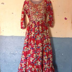 ❤️ Womens Ethnic Wear Dress Or Gown Size Of L ❤️