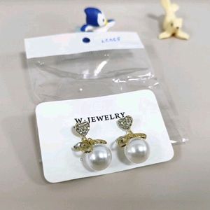 Any 5 Pairs Of Earrings  For Just 400/-