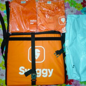 Swiggy Delivery Bag & 2 Tshirt Kit😍🔥