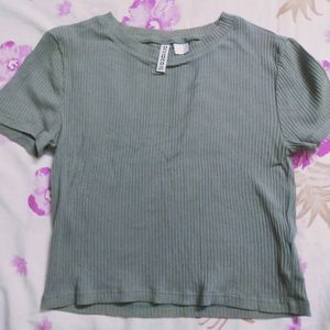 H&M Cropped Tee