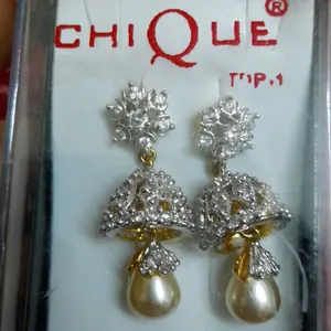 Chique Jwellery Jhumka