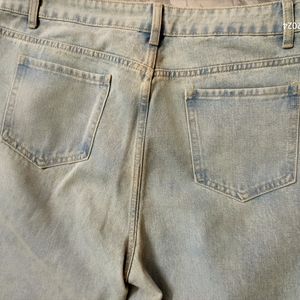 URBANIC YELLOW WASH DAMAGED JEANS with a freebie