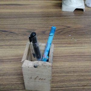 Wooden Pen Holder