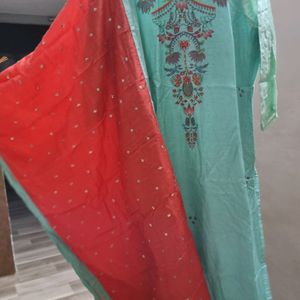 Kurta With Tikki And Thread Work & Duppata