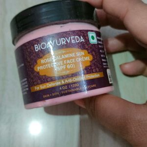 BIOAYURVEDA Rose Calamine Sun Protective Face Creme for Sun Defense and Anti-Oxidant Protection, for All Skin Types, SPF 60, 120gm