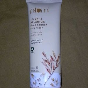 Plum facewash and sunscreen combo