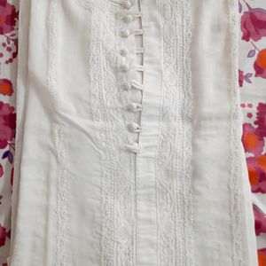 Men White Chikankari Kurta 4