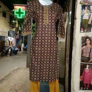 💜Cotton Kurti With 💛Ciggerate Pant Set