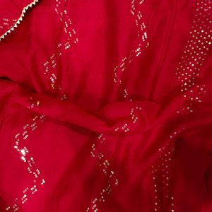 Red Dupatta