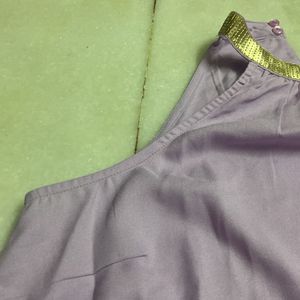 LAVENDER ALTER NECK SEQUNCE TOP