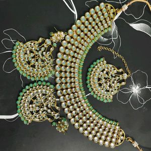 Beautiful Light Pista Green Jewellery Set