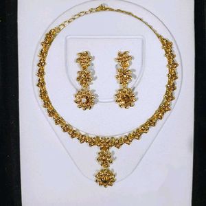 Alloy Gold Necklace With Earings