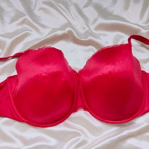 Brown Bra 40G And Red One 40 F