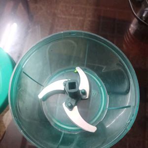 GOOD QUALITY PULLING VEGETABLE CHOPPER