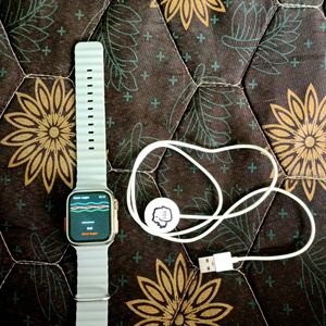 Smart Watch & Charger Free
